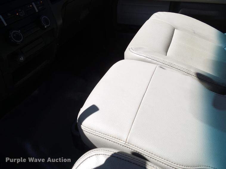 image for item DD8201 2010 Ford F150 SuperCab pickup truck