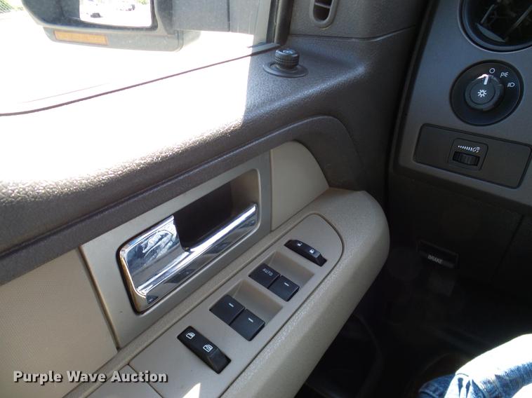 image for item DD8201 2010 Ford F150 SuperCab pickup truck