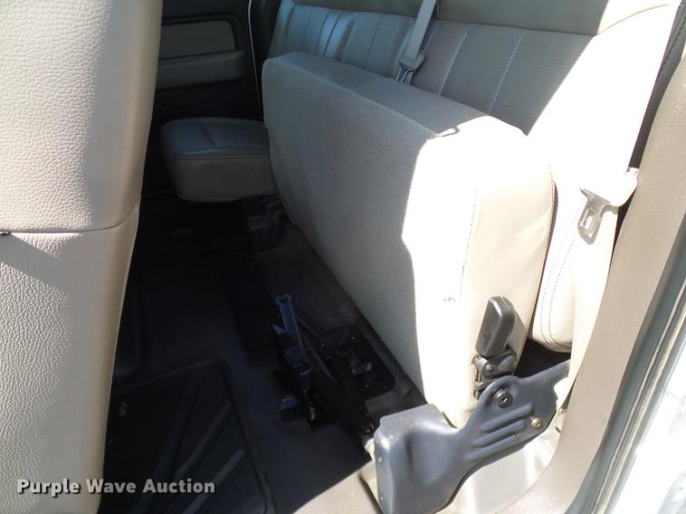 image for item DD8201 2010 Ford F150 SuperCab pickup truck