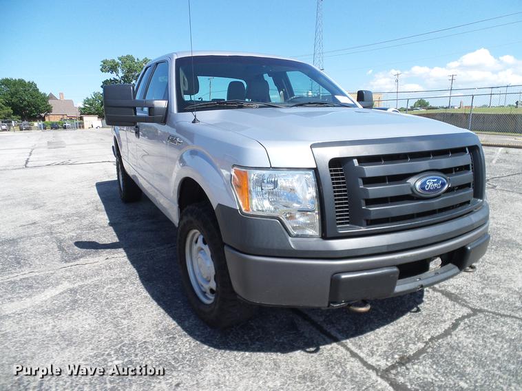 image for item DD8201 2010 Ford F150 SuperCab pickup truck