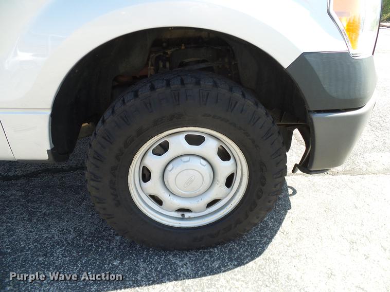 image for item DD8201 2010 Ford F150 SuperCab pickup truck