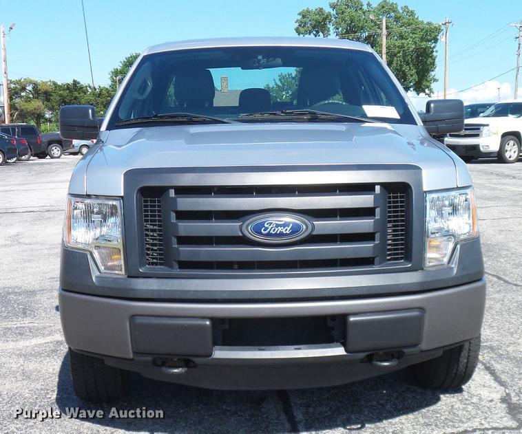 image for item DD8202 2012 Ford F150 SuperCab pickup truck