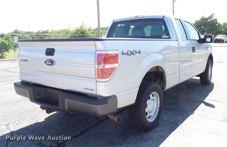 image for item DD8202 2012 Ford F150 SuperCab pickup truck