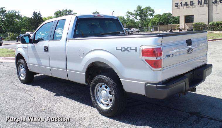 image for item DD8202 2012 Ford F150 SuperCab pickup truck
