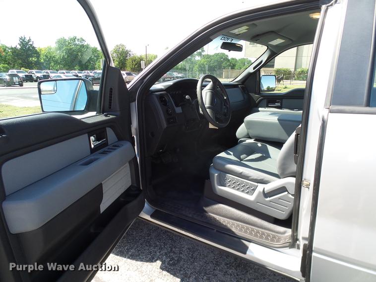 image for item DD8202 2012 Ford F150 SuperCab pickup truck