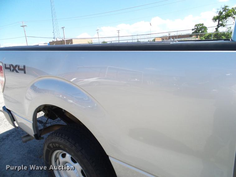 image for item DD8202 2012 Ford F150 SuperCab pickup truck