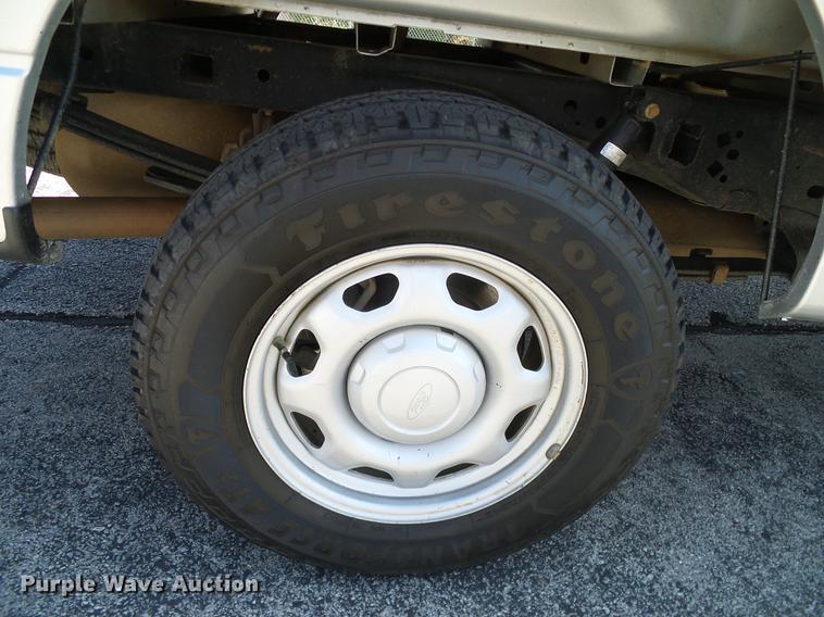 image for item DD8202 2012 Ford F150 SuperCab pickup truck