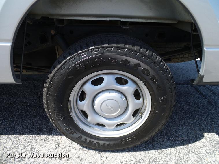 image for item DD8202 2012 Ford F150 SuperCab pickup truck