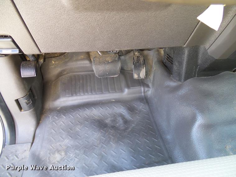 image for item DD8203 2010 Ford F150 SuperCab pickup truck