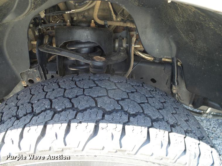 image for item DD8203 2010 Ford F150 SuperCab pickup truck