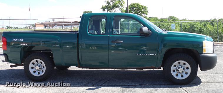 image for item DD8204 2008 Chevrolet Silverado 1500 Ext. Cab pickup truck