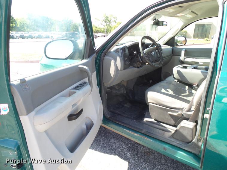image for item DD8204 2008 Chevrolet Silverado 1500 Ext. Cab pickup truck