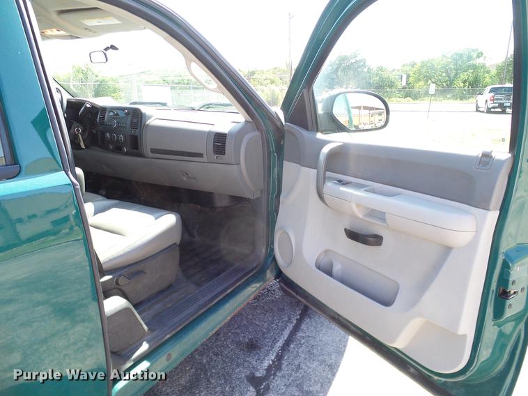 image for item DD8204 2008 Chevrolet Silverado 1500 Ext. Cab pickup truck