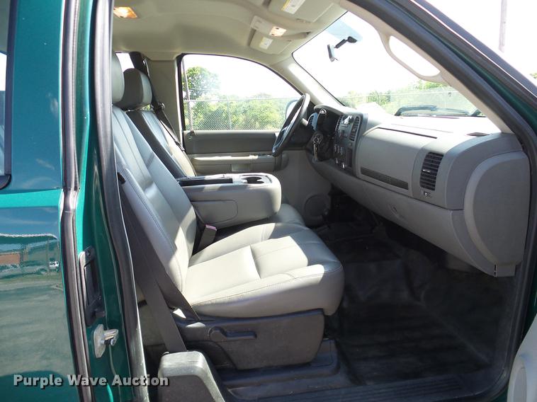 image for item DD8204 2008 Chevrolet Silverado 1500 Ext. Cab pickup truck