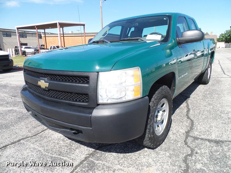 image for item DD8204 2008 Chevrolet Silverado 1500 Ext. Cab pickup truck