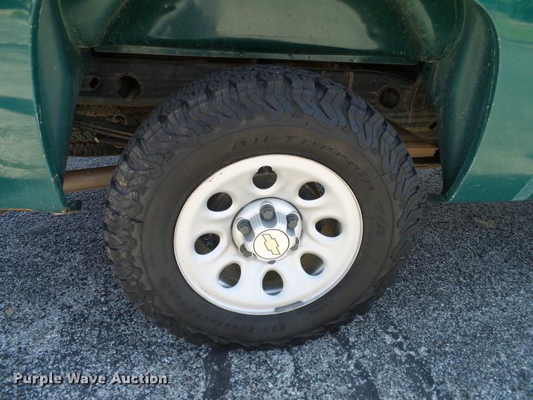 image for item DD8204 2008 Chevrolet Silverado 1500 Ext. Cab pickup truck