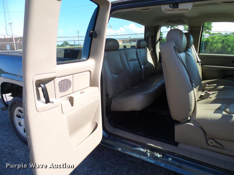 image for item DD8206 2006 Chevrolet Silverado 1500 Ext. Cab pickup truck