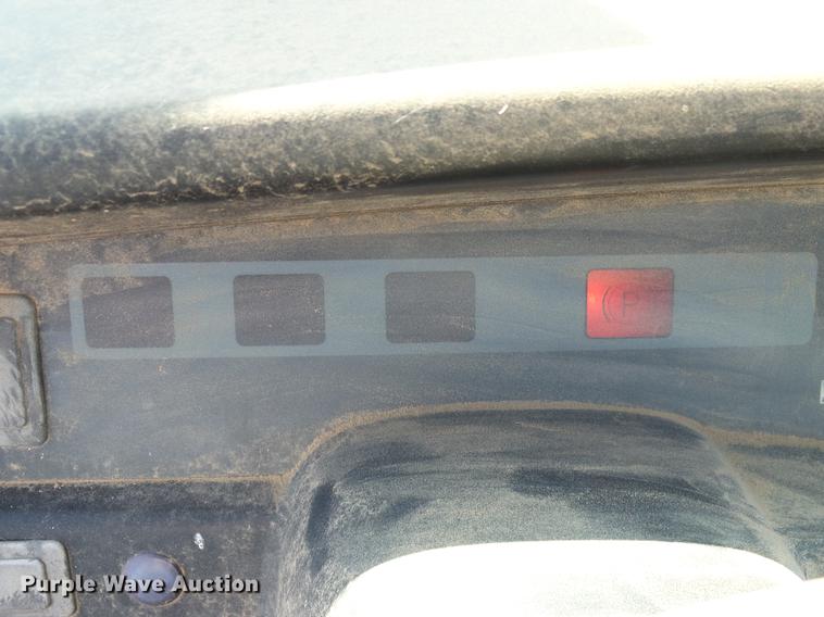 image for item DD8209 2007 John Deere Gator 620i utility vehicle