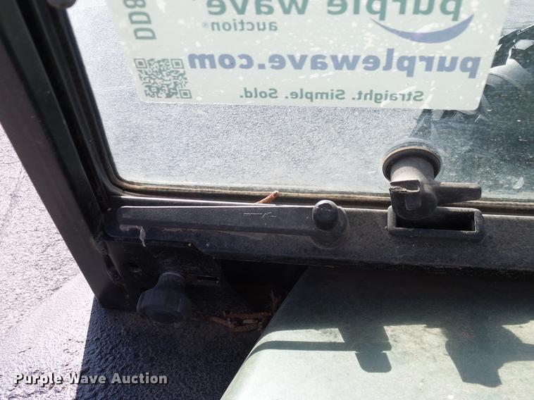 image for item DD8209 2007 John Deere Gator 620i utility vehicle