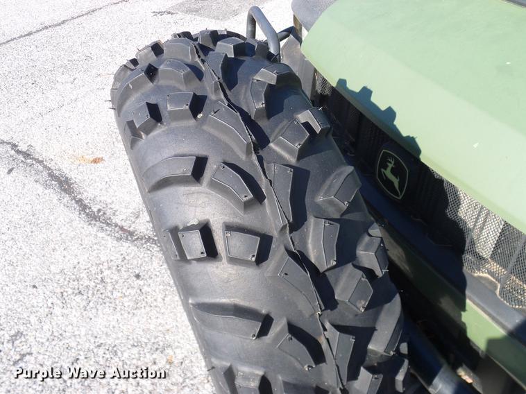 image for item DD8209 2007 John Deere Gator 620i utility vehicle