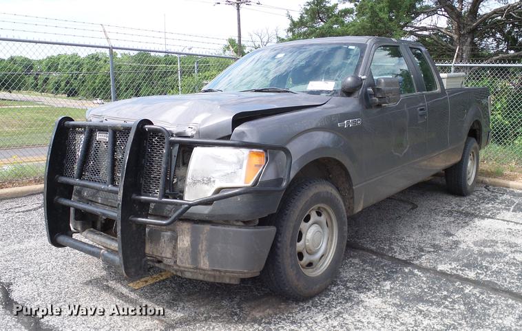 image for item DD8210 2014 Ford F150 SuperCab pickup truck