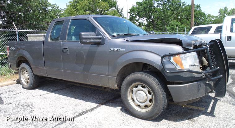 image for item DD8210 2014 Ford F150 SuperCab pickup truck