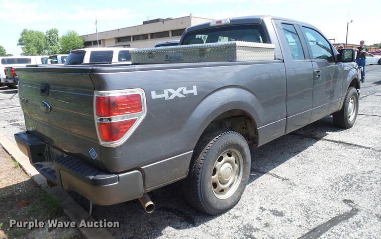 image for item DD8210 2014 Ford F150 SuperCab pickup truck