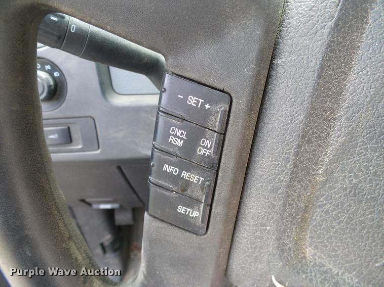 image for item DD8210 2014 Ford F150 SuperCab pickup truck