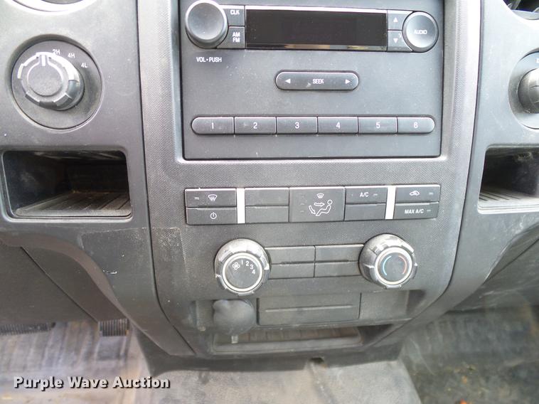 image for item DD8210 2014 Ford F150 SuperCab pickup truck