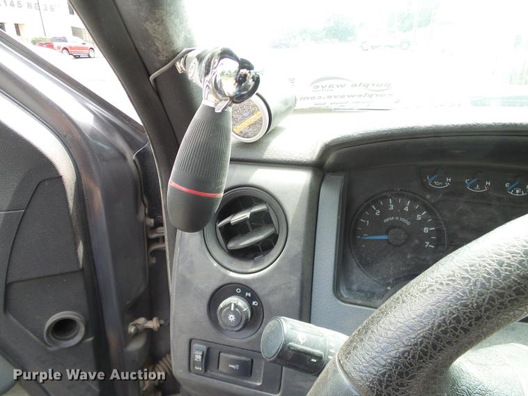 image for item DD8210 2014 Ford F150 SuperCab pickup truck