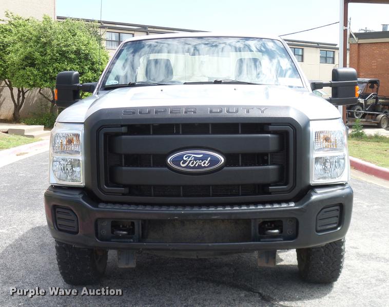 image for item DD8211 2011 Ford F250 Super Duty pickup truck
