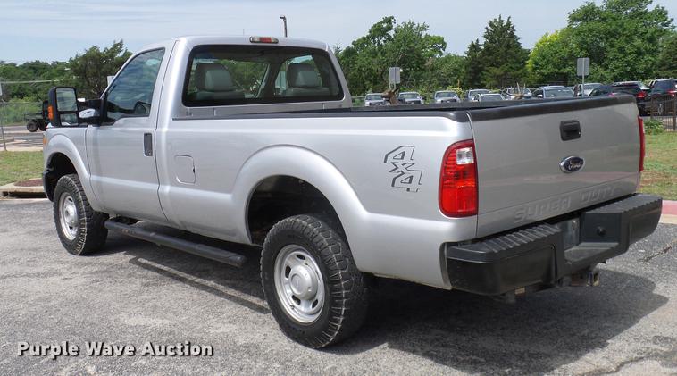 image for item DD8211 2011 Ford F250 Super Duty pickup truck