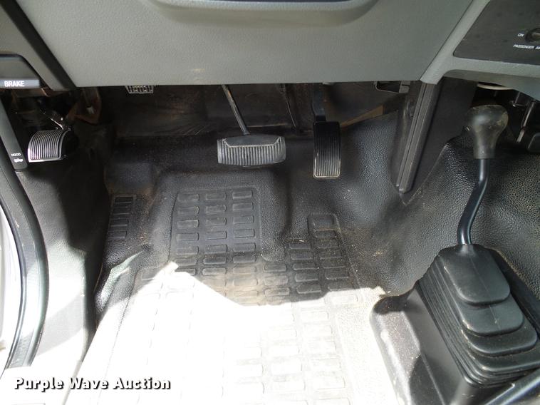 image for item DD8211 2011 Ford F250 Super Duty pickup truck