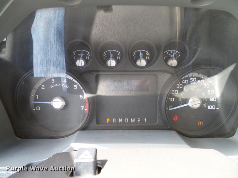 image for item DD8211 2011 Ford F250 Super Duty pickup truck