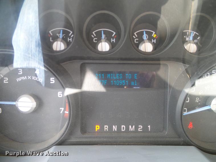 image for item DD8211 2011 Ford F250 Super Duty pickup truck