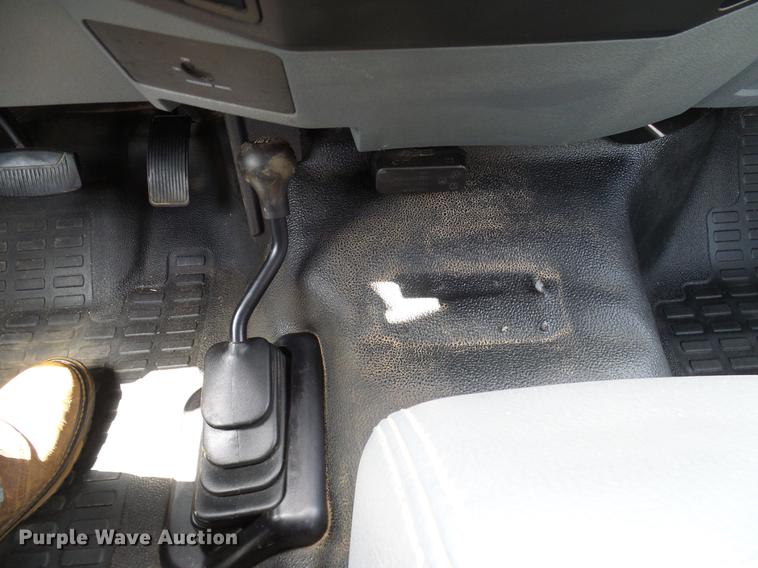 image for item DD8211 2011 Ford F250 Super Duty pickup truck