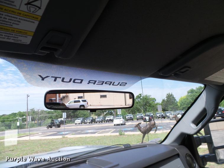 image for item DD8211 2011 Ford F250 Super Duty pickup truck