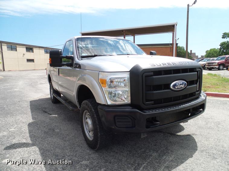 image for item DD8211 2011 Ford F250 Super Duty pickup truck