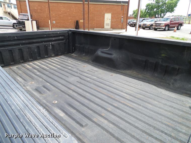 image for item DD8211 2011 Ford F250 Super Duty pickup truck