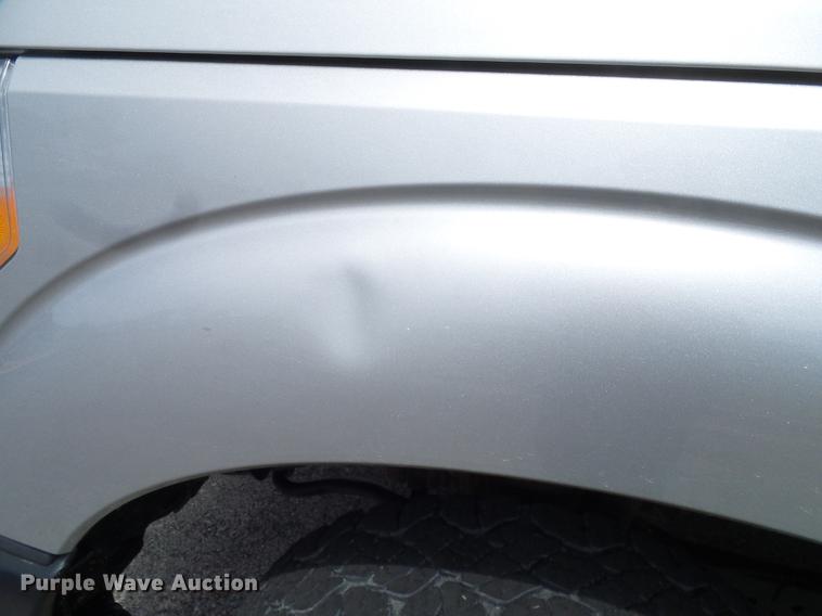 image for item DD8211 2011 Ford F250 Super Duty pickup truck