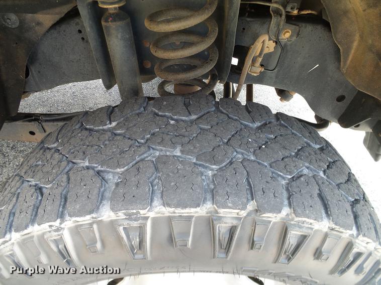 image for item DD8211 2011 Ford F250 Super Duty pickup truck