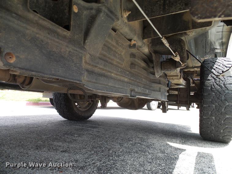 image for item DD8211 2011 Ford F250 Super Duty pickup truck