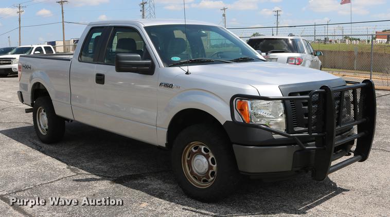 image for item DD8212 2011 Ford F150 SuperCab pickup truck