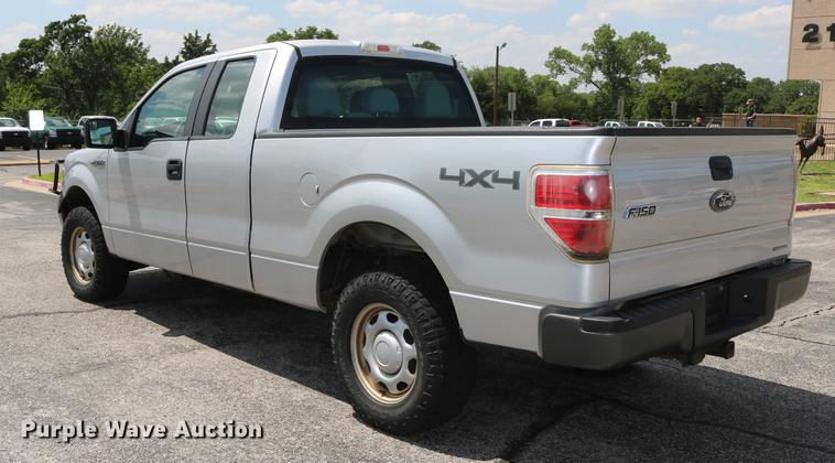 image for item DD8212 2011 Ford F150 SuperCab pickup truck