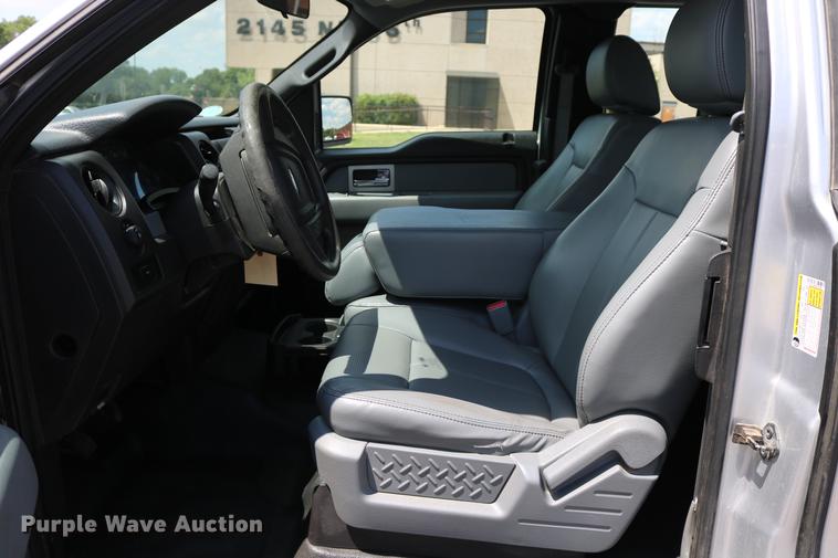 image for item DD8212 2011 Ford F150 SuperCab pickup truck