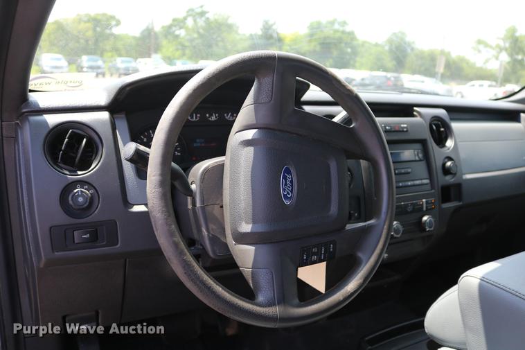 image for item DD8212 2011 Ford F150 SuperCab pickup truck