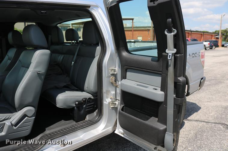 image for item DD8212 2011 Ford F150 SuperCab pickup truck