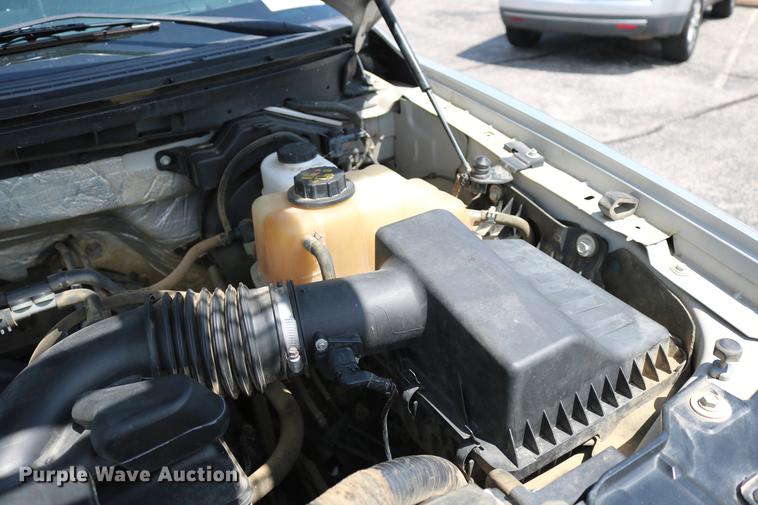 image for item DD8212 2011 Ford F150 SuperCab pickup truck