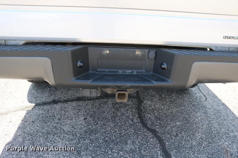 image for item DD8212 2011 Ford F150 SuperCab pickup truck