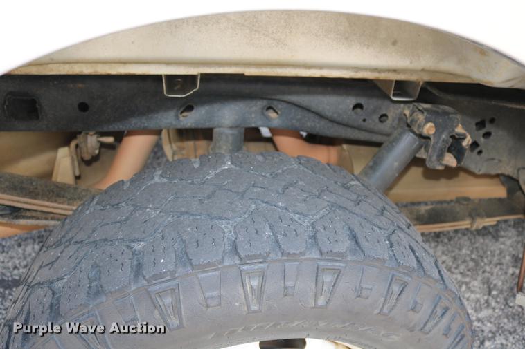 image for item DD8212 2011 Ford F150 SuperCab pickup truck